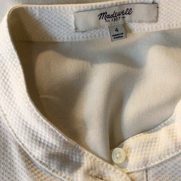 Madewell White Silk Top with Flutter Sleeves
Size 4 - Picture 2 of 5